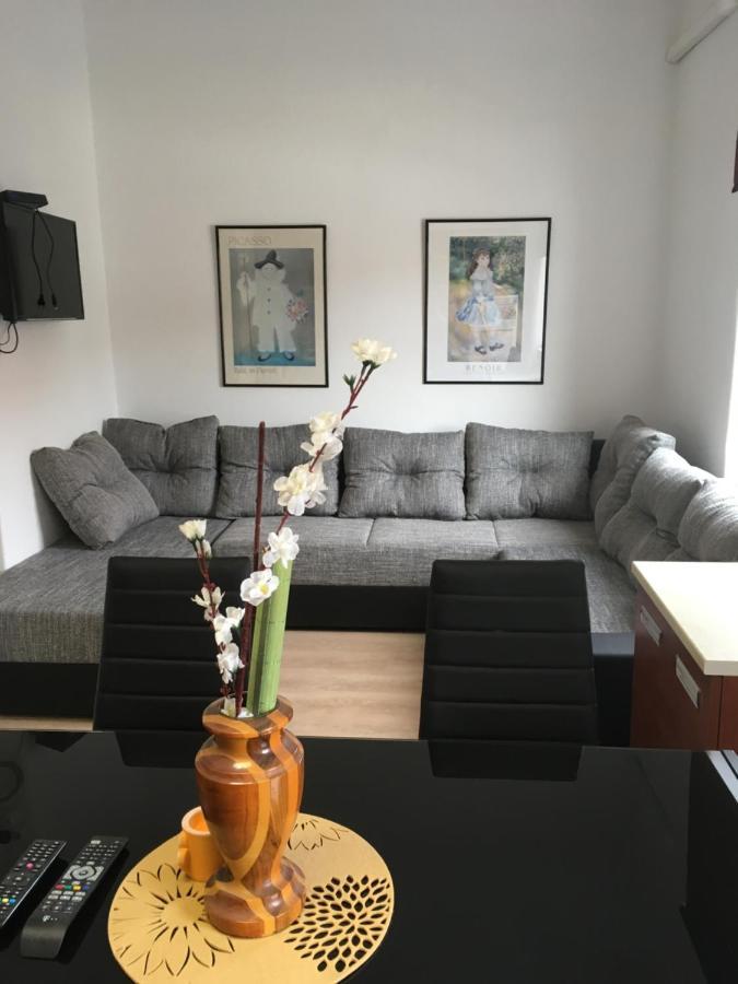 Centar Oaza Apartment Zagreb Bagian luar foto